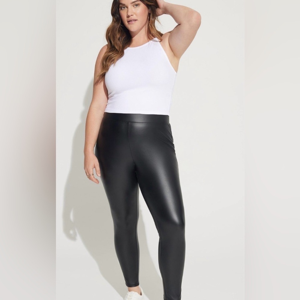 Torrid Faux Leather Legging Black size 3 3X 22-24